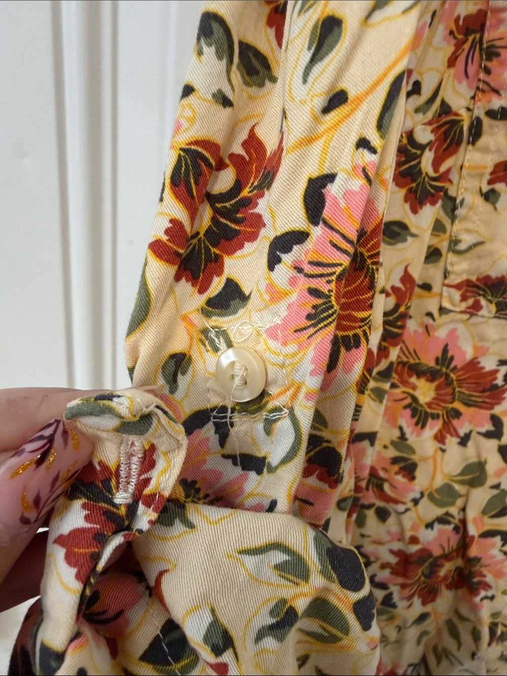 đ 004 Torrid Sz 2 Floral Top đ - Picture 9 of 9
